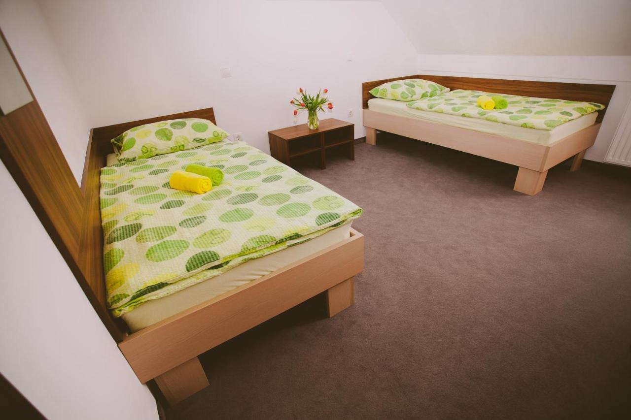 Hotel & Hostel Marenberg Radlje Radlje ob Dravi 外观 照片